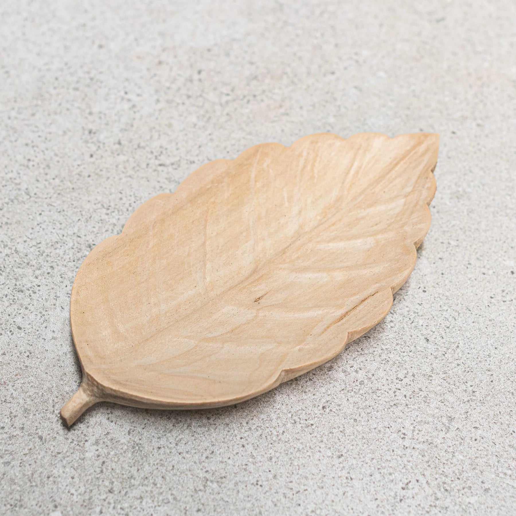 Flat Leaf Wooden Dish