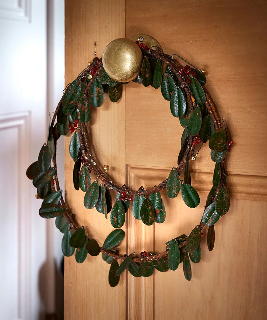 Metal Mistletoe Wreath-Small/Large