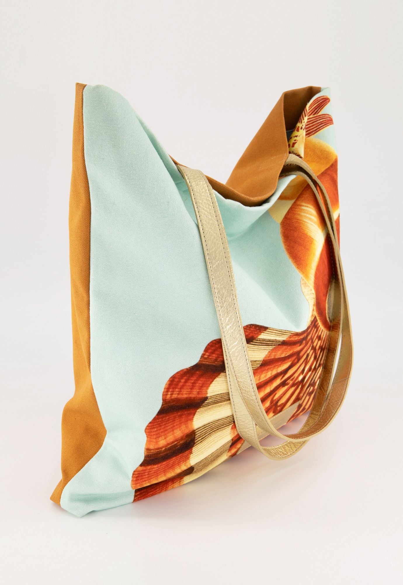 Gallery Tote- Shell