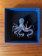 Trovelore Common Octopus Embellished Brooch